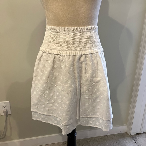 NWT Rails Addison white embroidered daises skirt size xs - Picture 5 of 14
